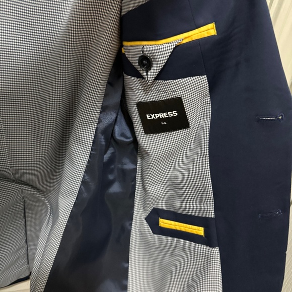 "Sophisticated Sapphire: The Navy Blue Business Essential Blazer" - Picture 2 of 2